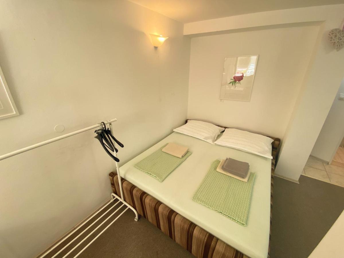Family Guesthouse Greenslo Ljubljana Extérieur photo